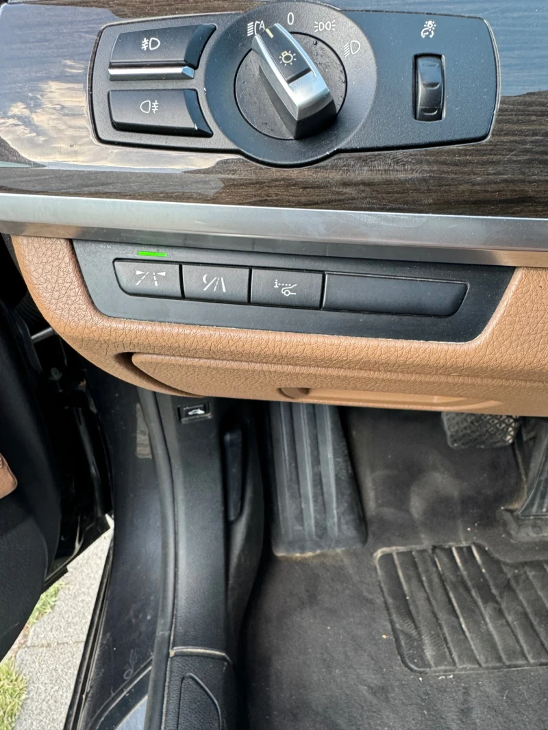 BMW 730 Топ!! Обслужен!! Уникат!!, снимка 13 - Автомобили и джипове - 52617076