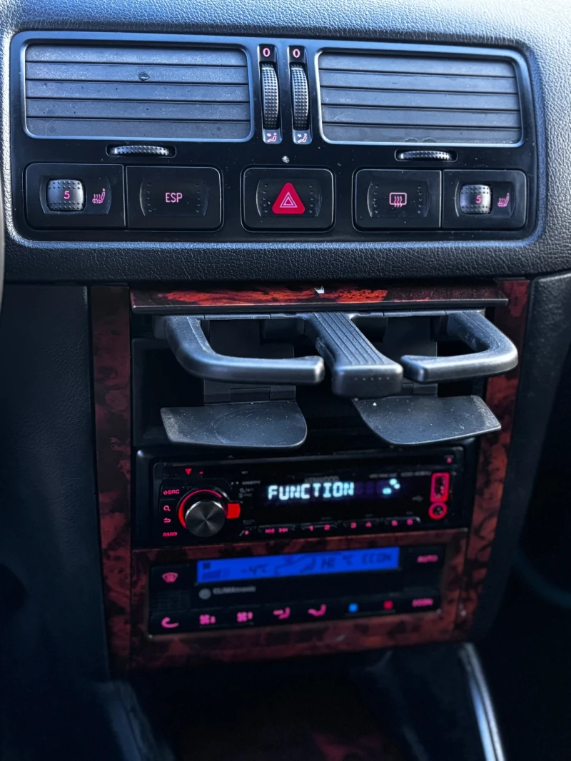 VW Bora 1.9 TDi* ПЕЧКА* , снимка 8 - Автомобили и джипове - 53156107