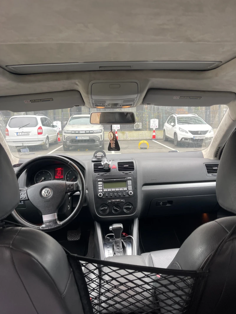 VW Jetta, снимка 7 - Автомобили и джипове - 53205324