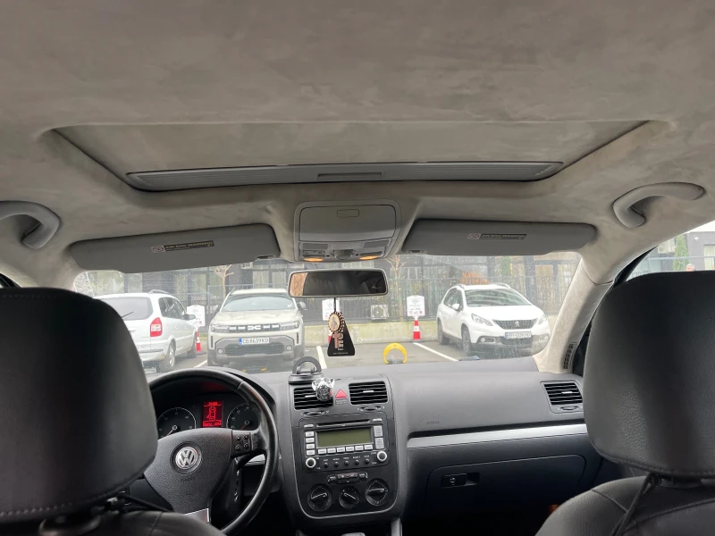 VW Jetta, снимка 6 - Автомобили и джипове - 53205324