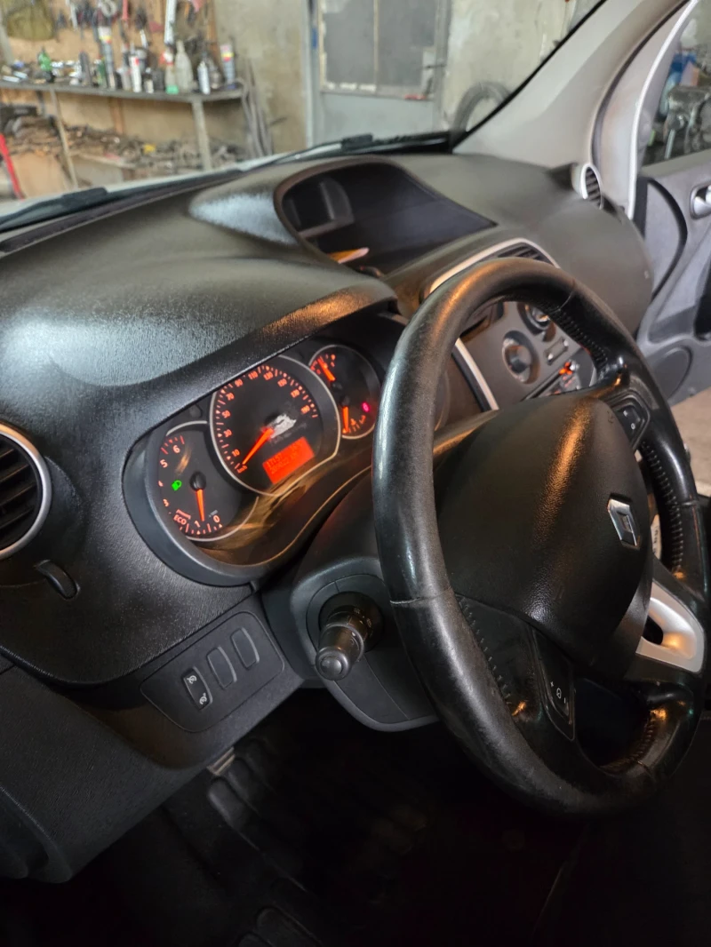 Renault Kangoo, снимка 5 - Автомобили и джипове - 53285576