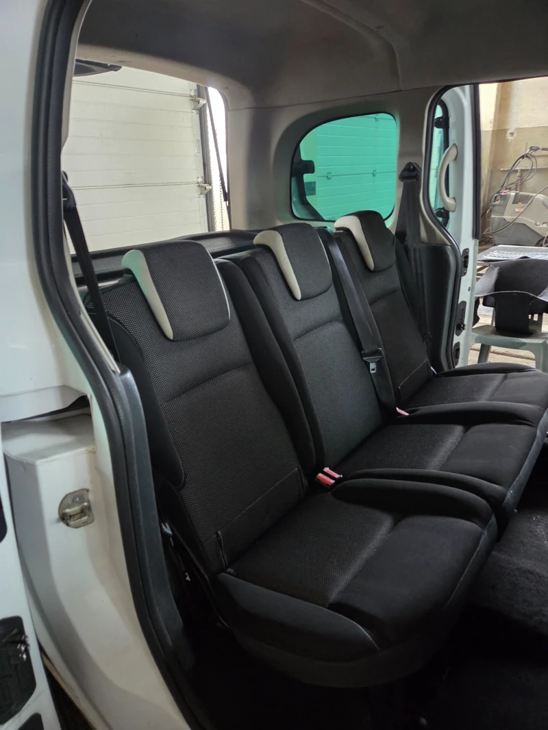 Renault Kangoo, снимка 8 - Автомобили и джипове - 53285576