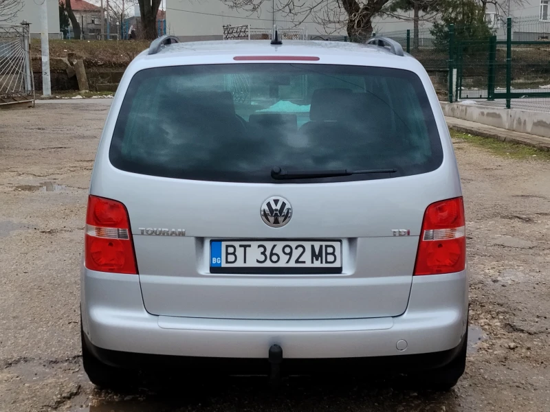 VW Touran 1.9-TDI , снимка 5 - Автомобили и джипове - 53566241