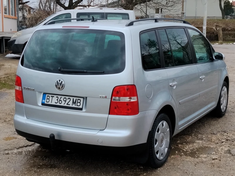 VW Touran 1.9-TDI , снимка 4 - Автомобили и джипове - 53566241