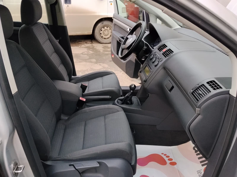 VW Touran 1.9-TDI , снимка 9 - Автомобили и джипове - 53566241