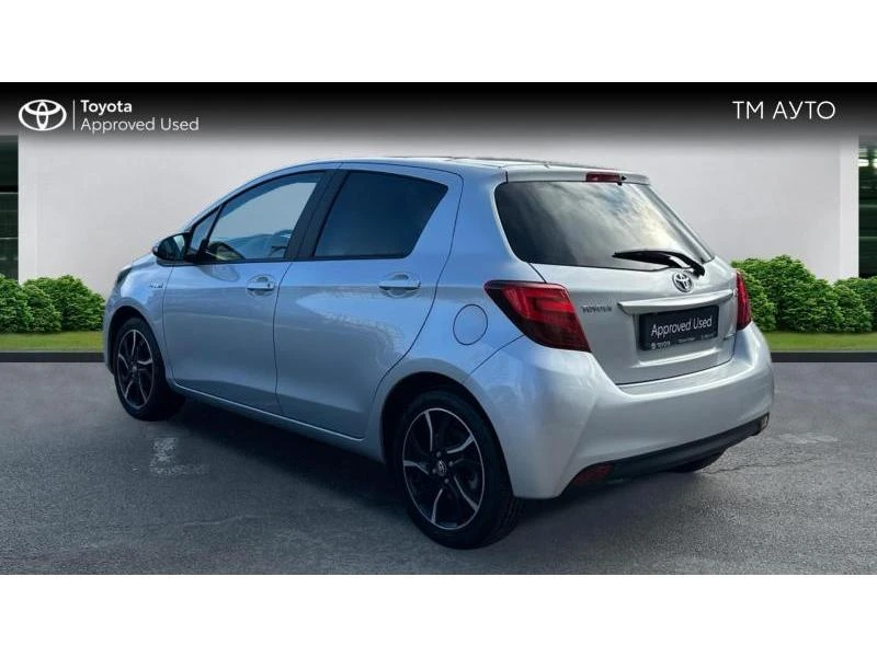 Toyota Yaris 1.5 HSD STYLE - изображение 2