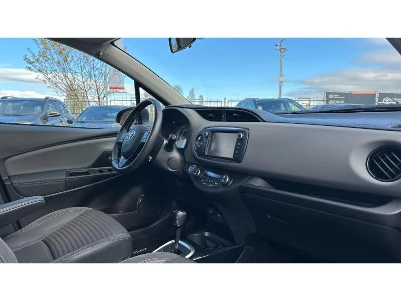 Toyota Yaris 1.5 HSD STYLE - изображение 6