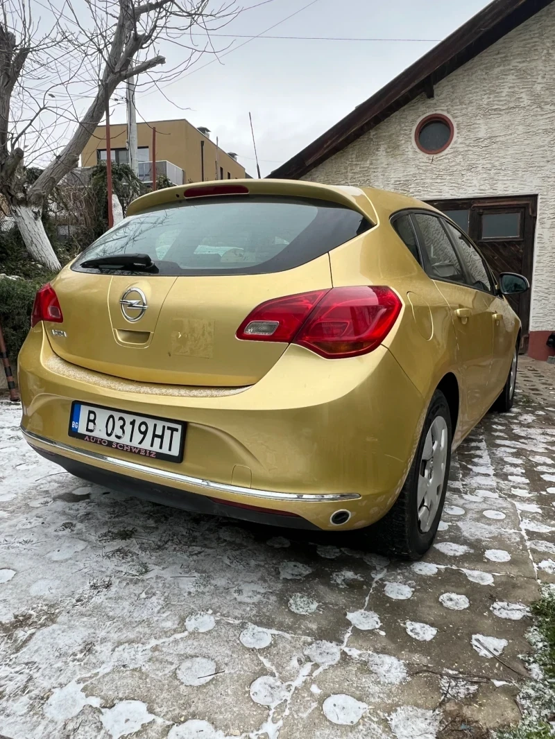 Opel Astra 1.4 Turbo, снимка 4 - Автомобили и джипове - 54407322