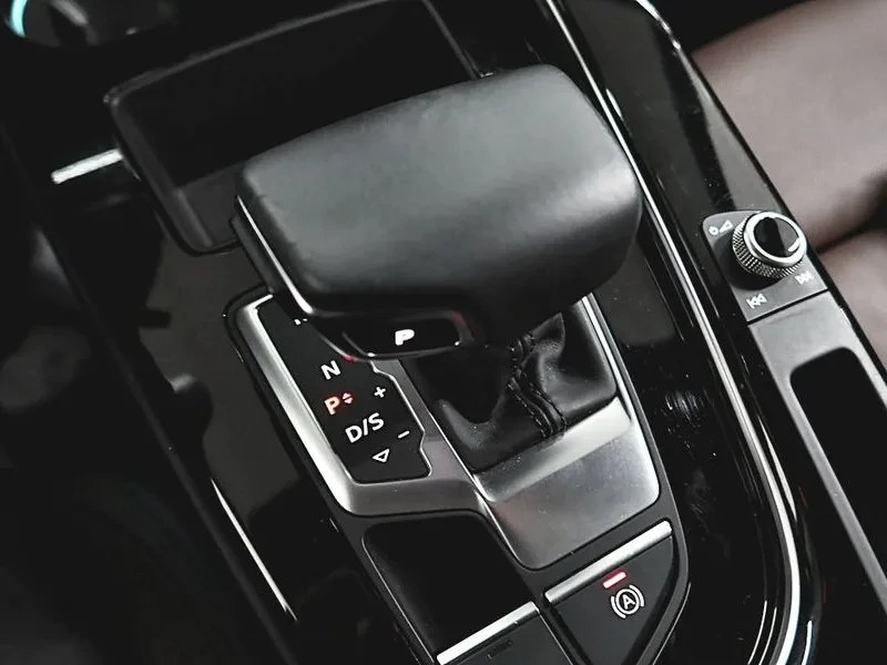 Audi A5 2.0 TDI Quattro, снимка 12 - Автомобили и джипове - 55032048