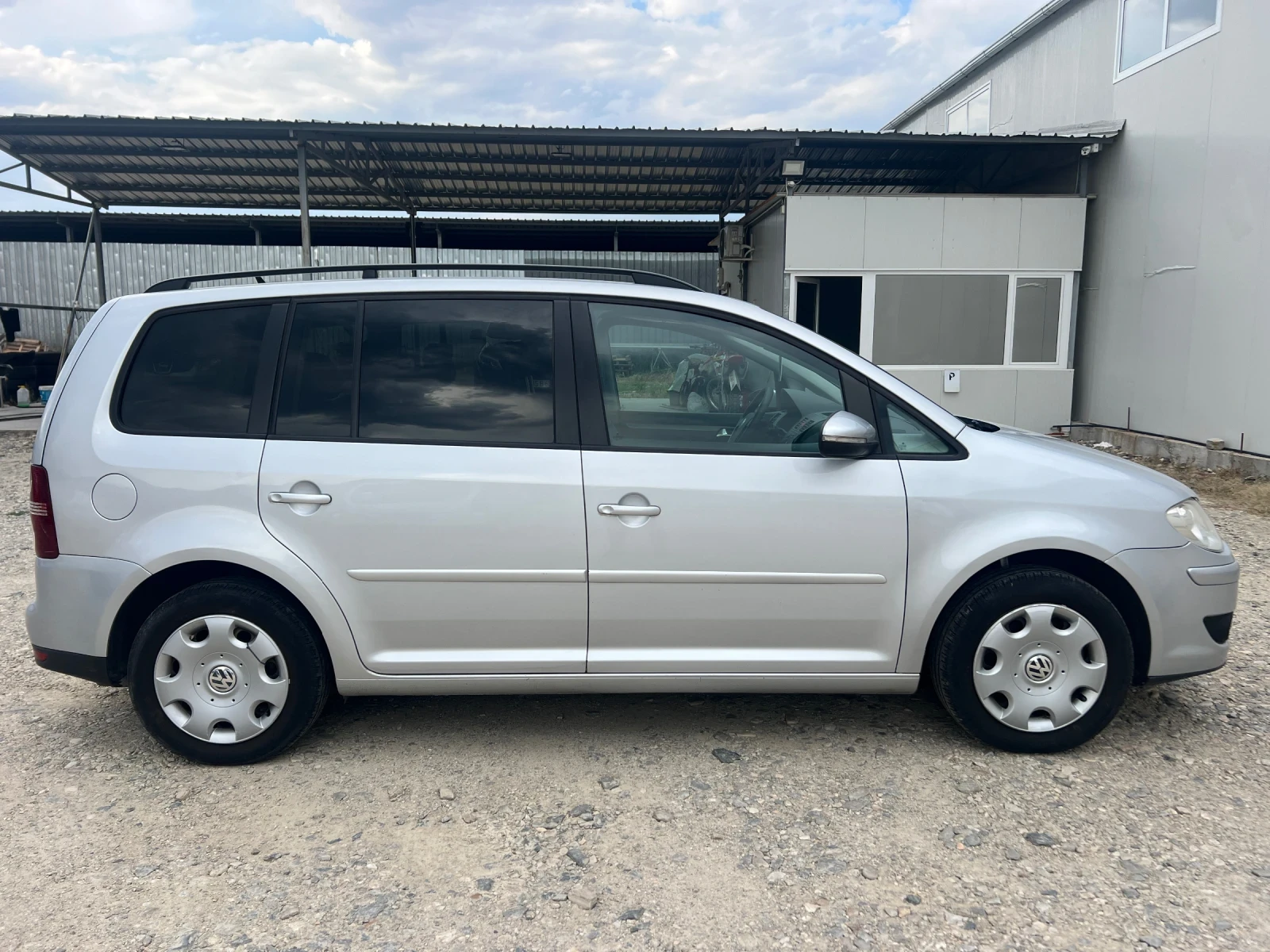 VW Touran 1.4 TSI- 140к.с. 6+ 1 /Фабричен метан/ Италия - изображение 4