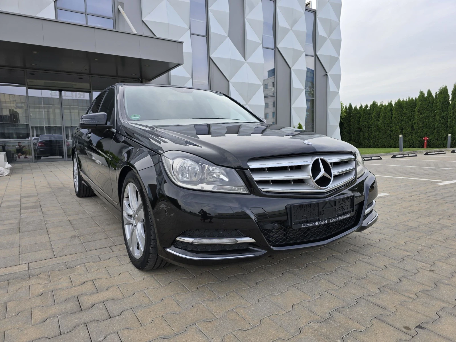 Mercedes-Benz C 220 CDI FACELIFT.AVANTGARDE.BlueEFFICIENCY.NAVI - изображение 2