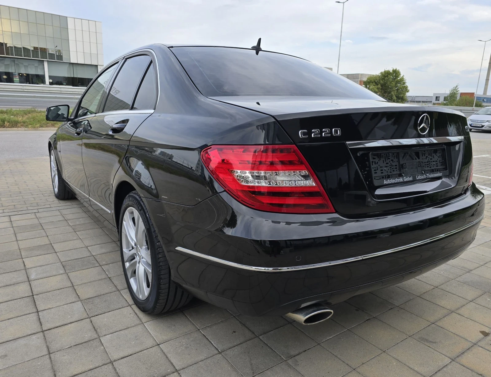 Mercedes-Benz C 220 CDI FACELIFT.AVANTGARDE.BlueEFFICIENCY.NAVI - изображение 5