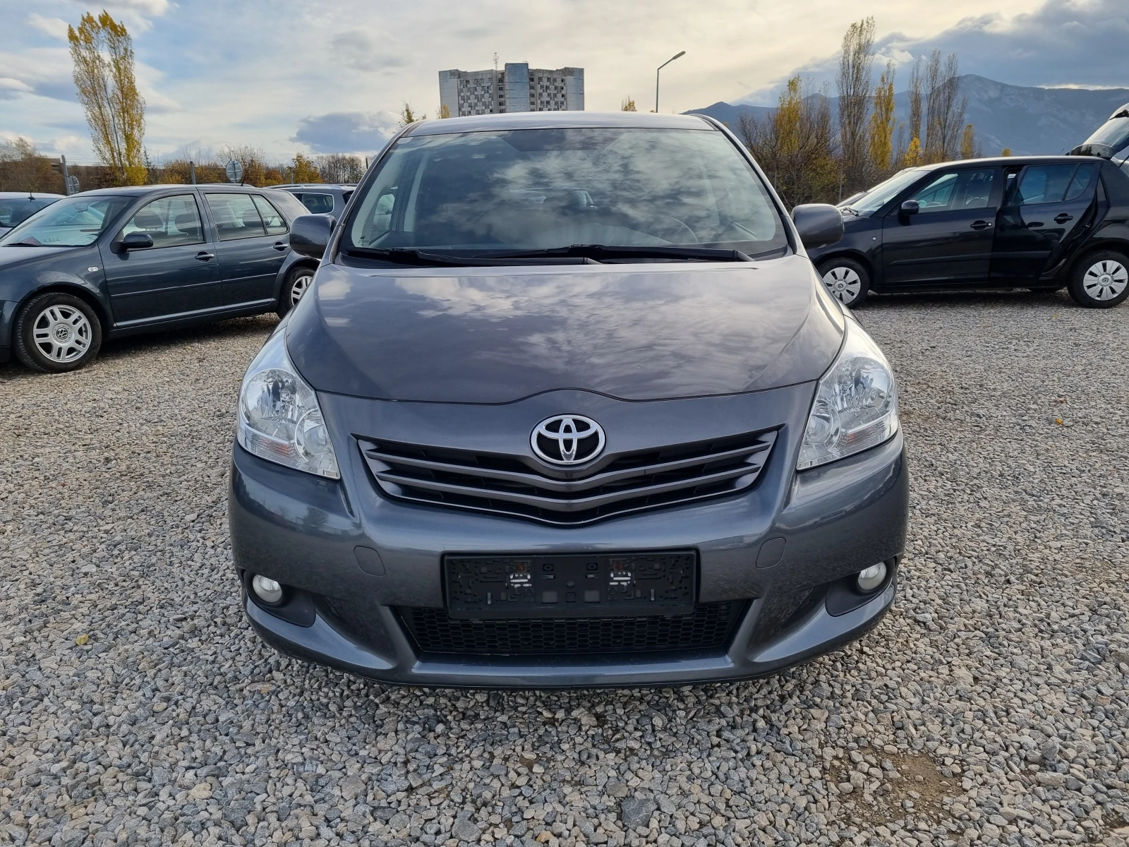 Toyota Verso 2.0D-4D-126PS-FACE - изображение 2