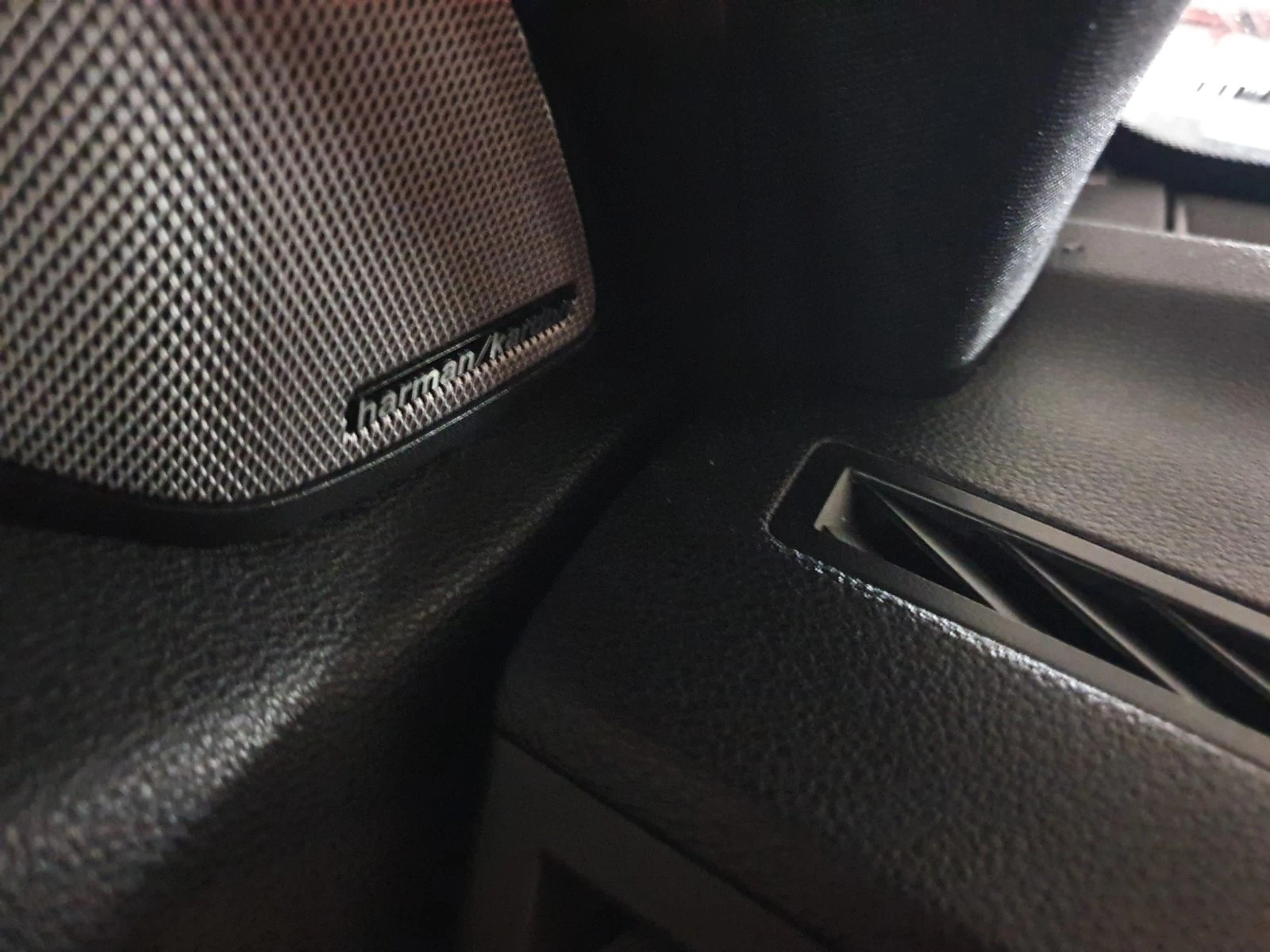 Mercedes-Benz E 250 2.2 | Mobile.bg   17