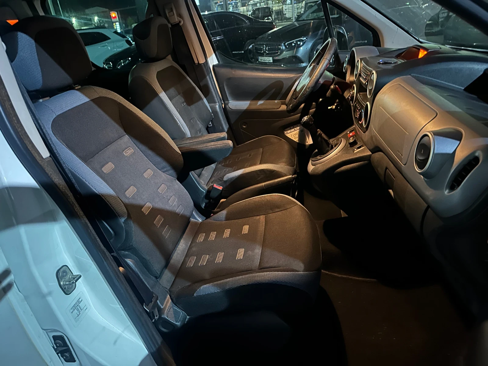 Citroen Berlingo 1, 6hdi Multispace X thea TRe - изображение 8