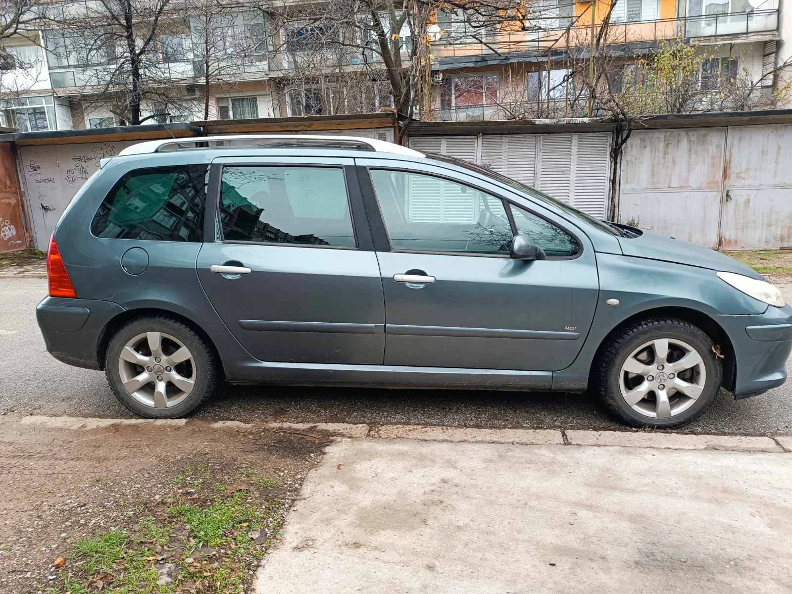 Peugeot 307 2.0 HDI - изображение 2