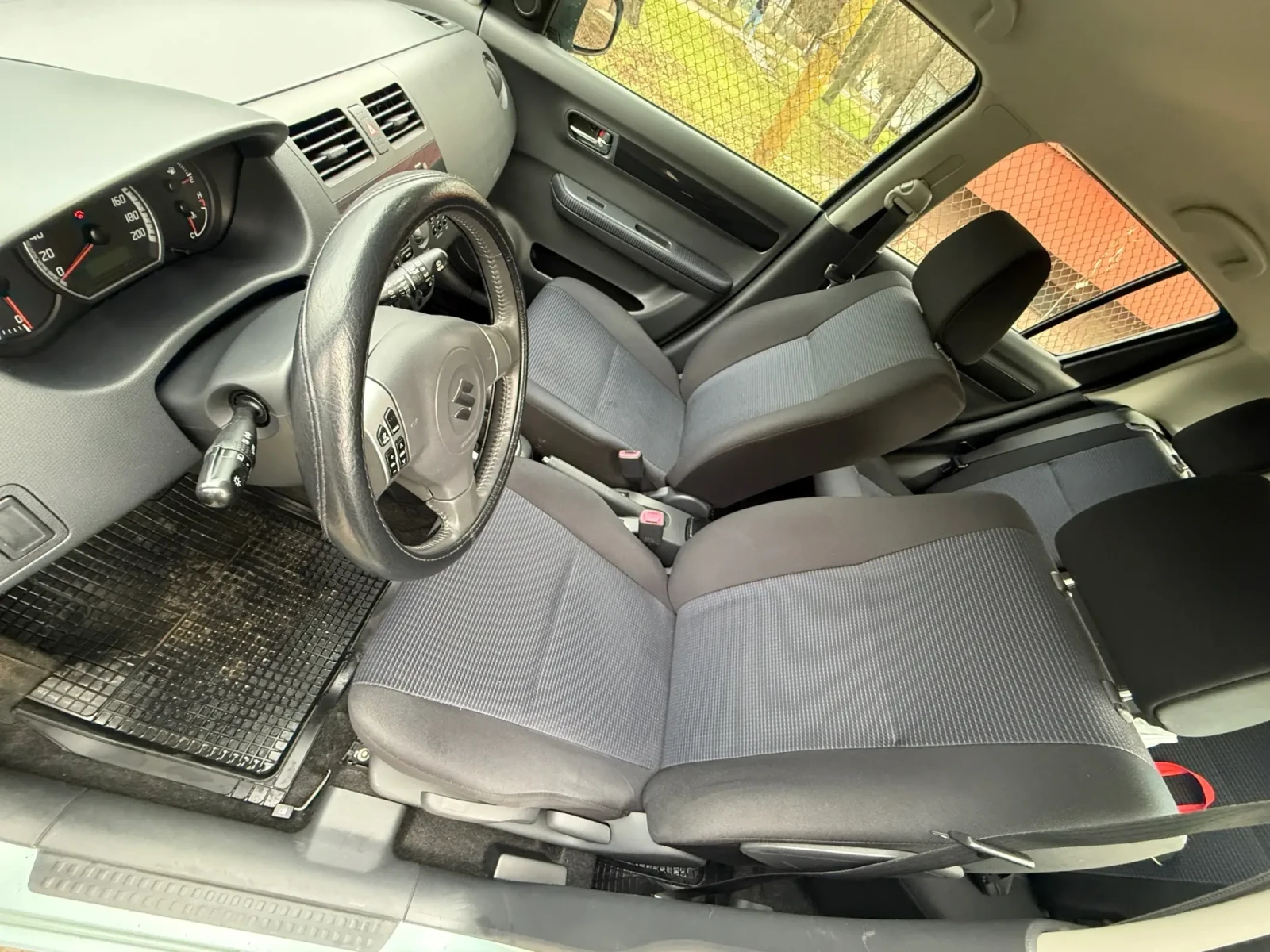 Suzuki Swift 1.3 92hp - изображение 6