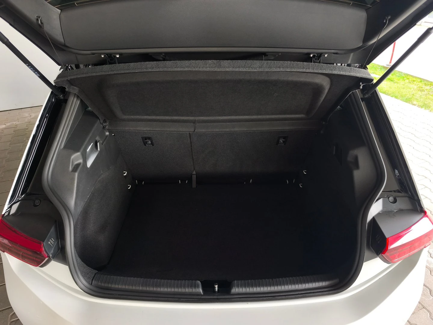 VW ID.3 Pro RWD 58 kWh, 107���/145�.�./1-�� | Mobile.bg � ����������� 9