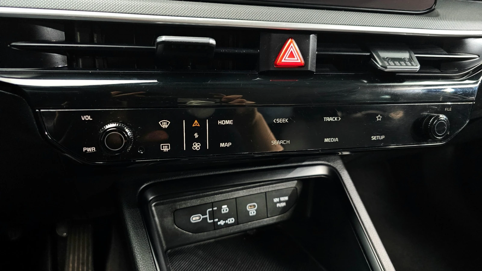 Kia K5 3rd Generation 2.0 LPi Trendy, снимка 15 - Автомобили и джипове - 54863977