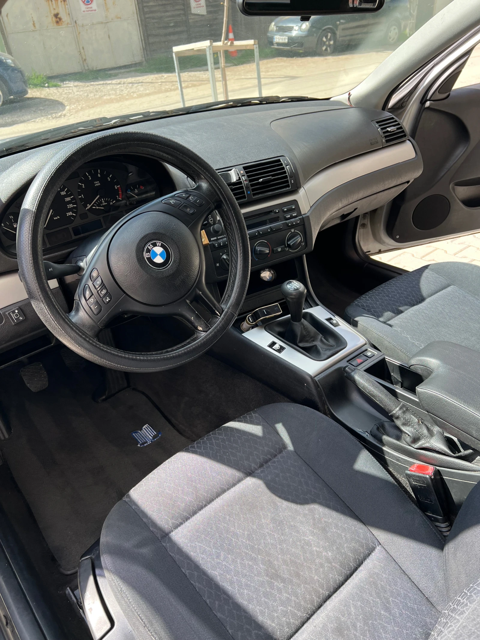 BMW 318, снимка 6 - Автомобили и джипове - 54947689