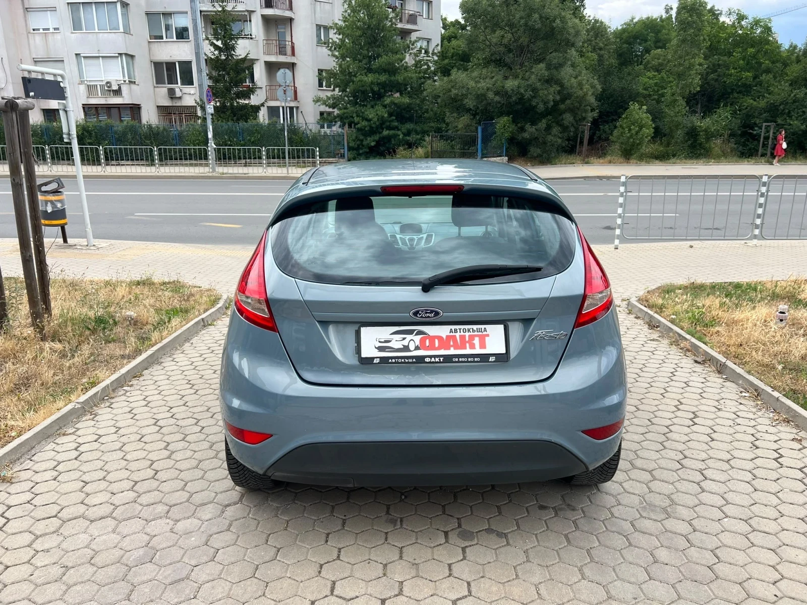 Ford Fiesta 1.2i/KLIMA, снимка 5 - Автомобили и джипове - 55223090