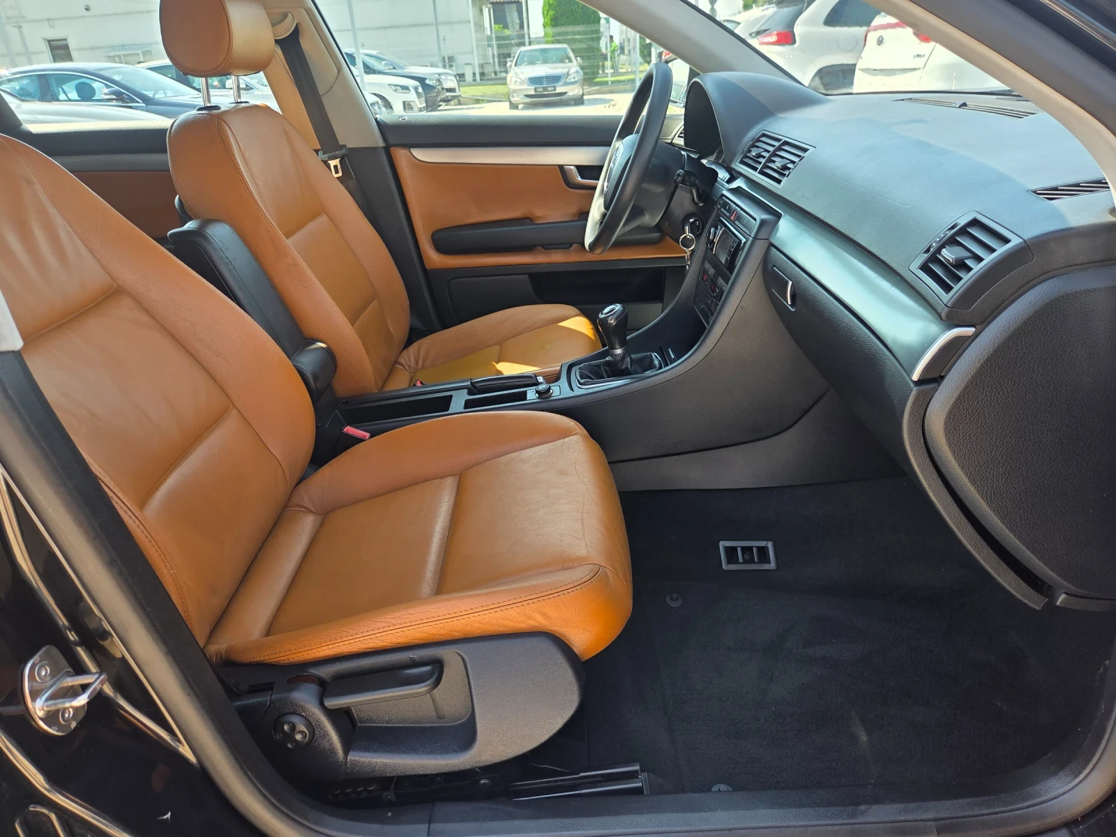 Audi A4 2.0TDi/КОЖА, снимка 14 - Автомобили и джипове - 55374738