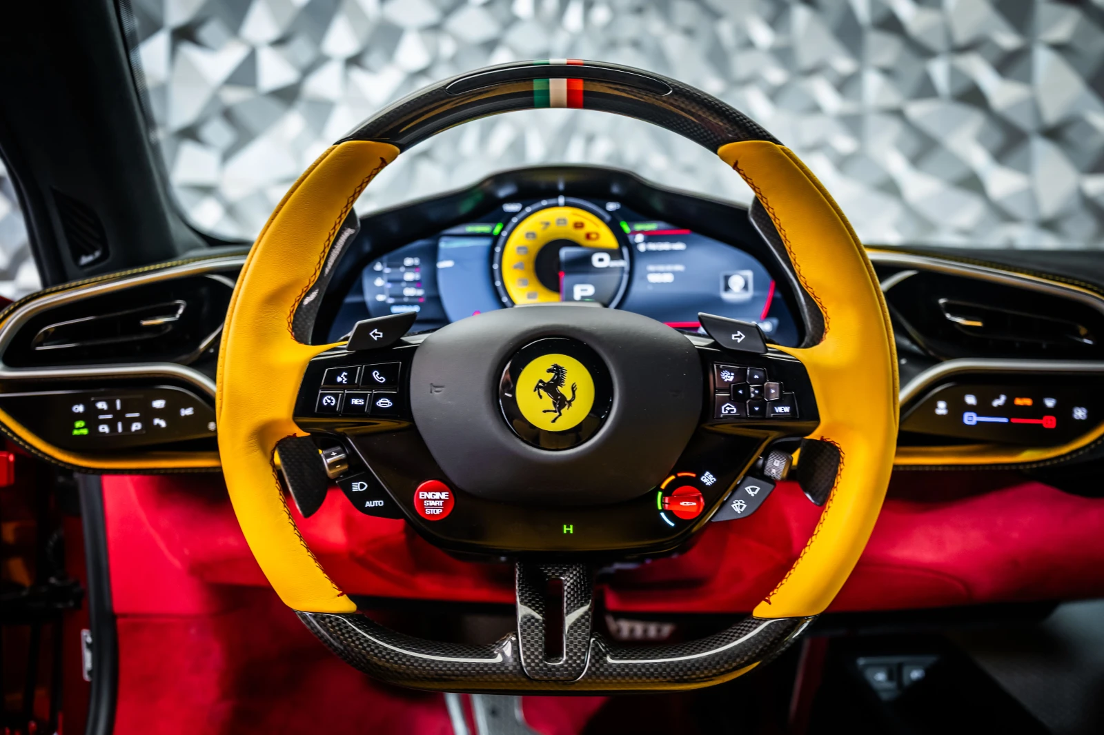 Ferrari 296 Speciale Rosso Magma, снимка 10 - Автомобили и джипове - 55463538