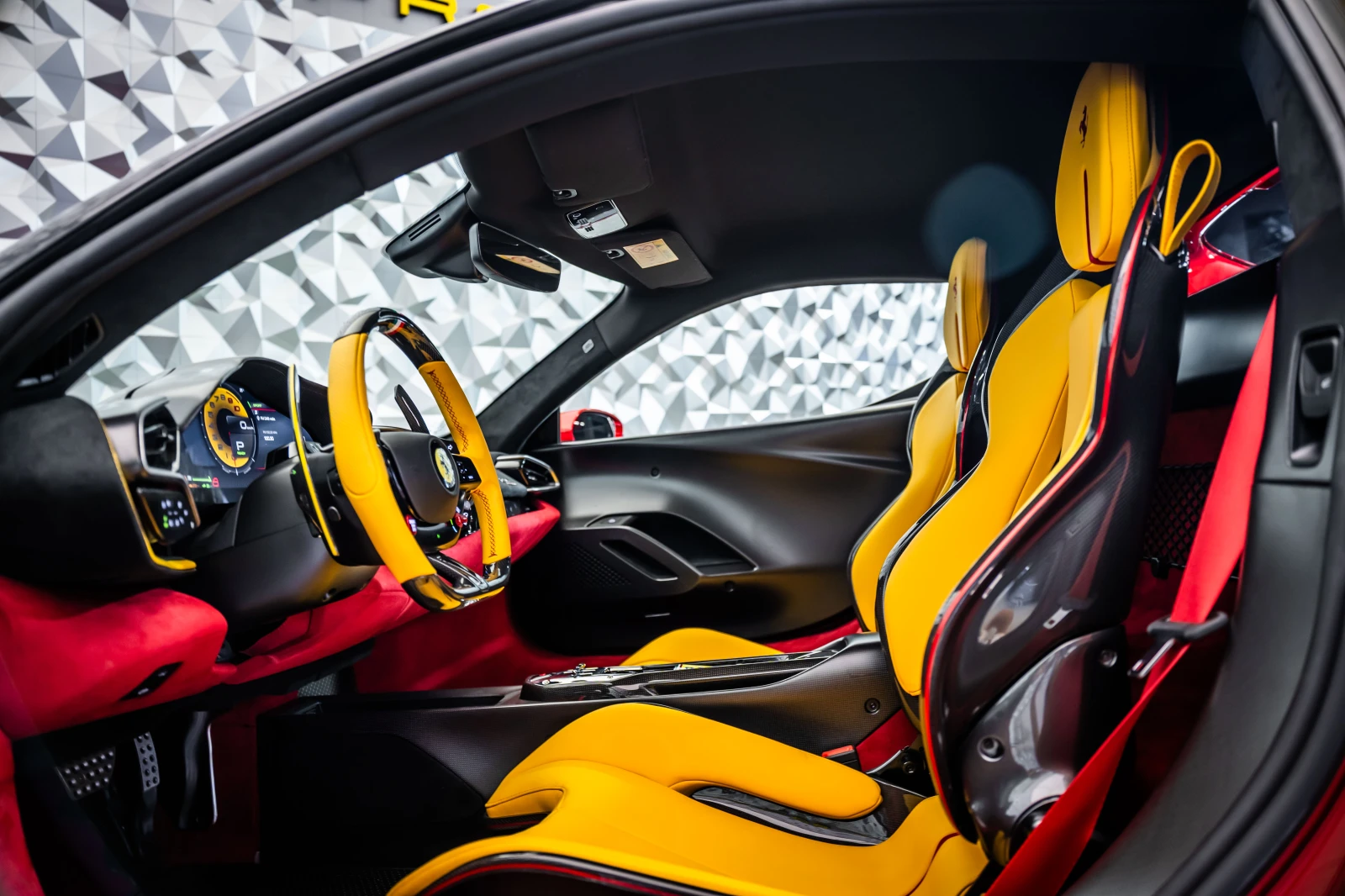 Ferrari 296 Speciale Rosso Magma, снимка 11 - Автомобили и джипове - 55463538