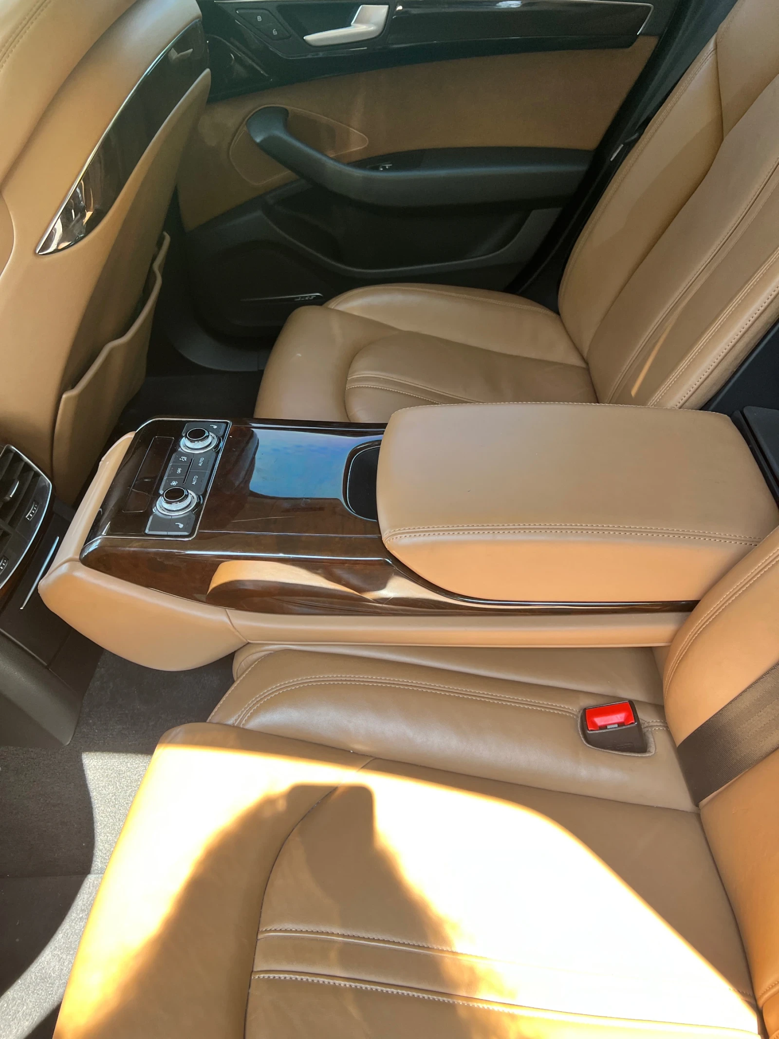 Audi A8 4000 бензин Без забележки, снимка 7 - Автомобили и джипове - 55598020