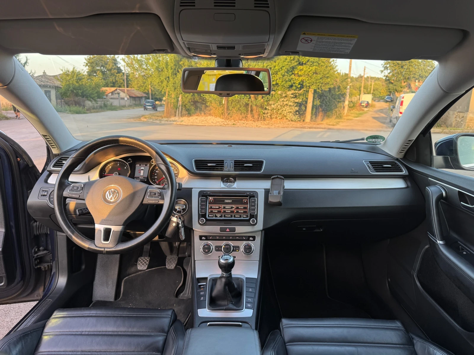 VW Passat 2.0 TDI , снимка 9 - Автомобили и джипове - 55868035