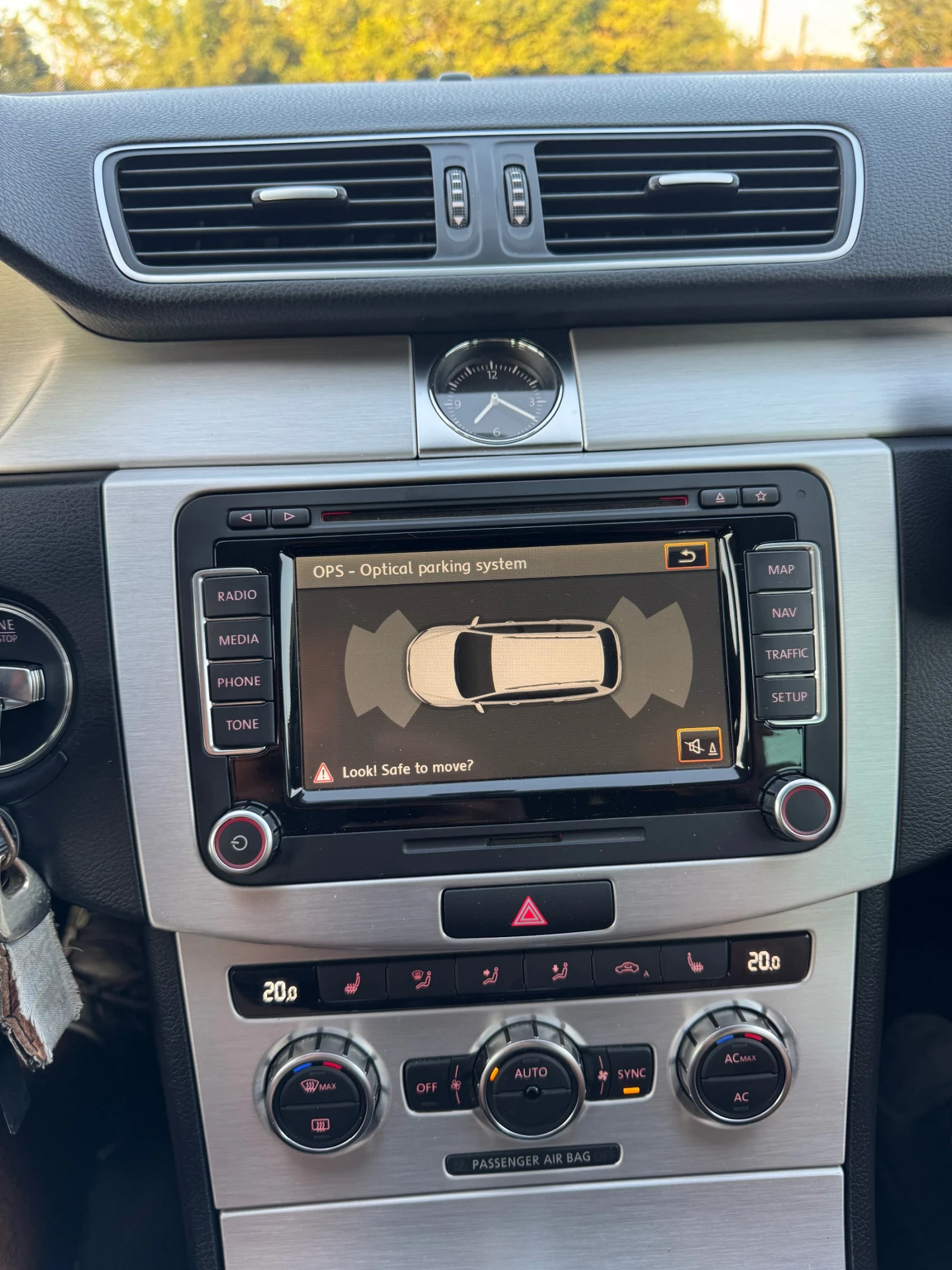 VW Passat 2.0 TDI , снимка 15 - Автомобили и джипове - 55868035