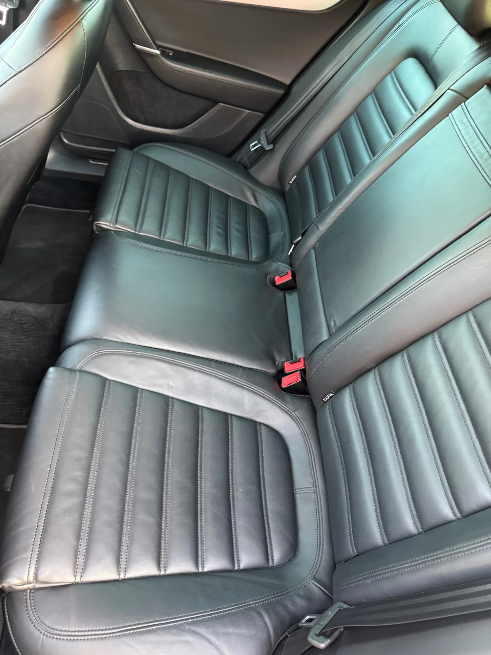 VW Passat 2.0 TDI , снимка 11 - Автомобили и джипове - 55868035