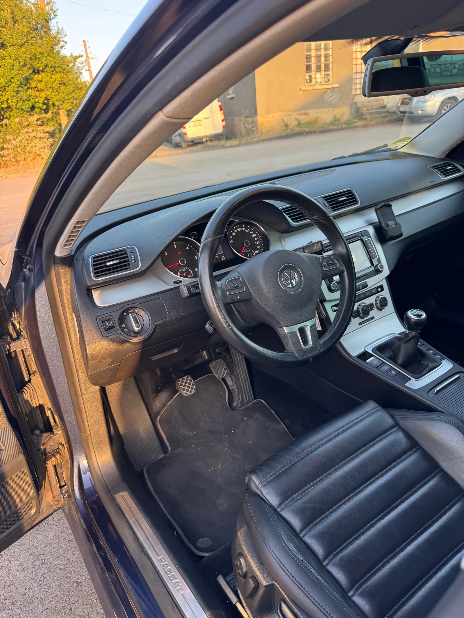 VW Passat 2.0 TDI , снимка 7 - Автомобили и джипове - 55868035