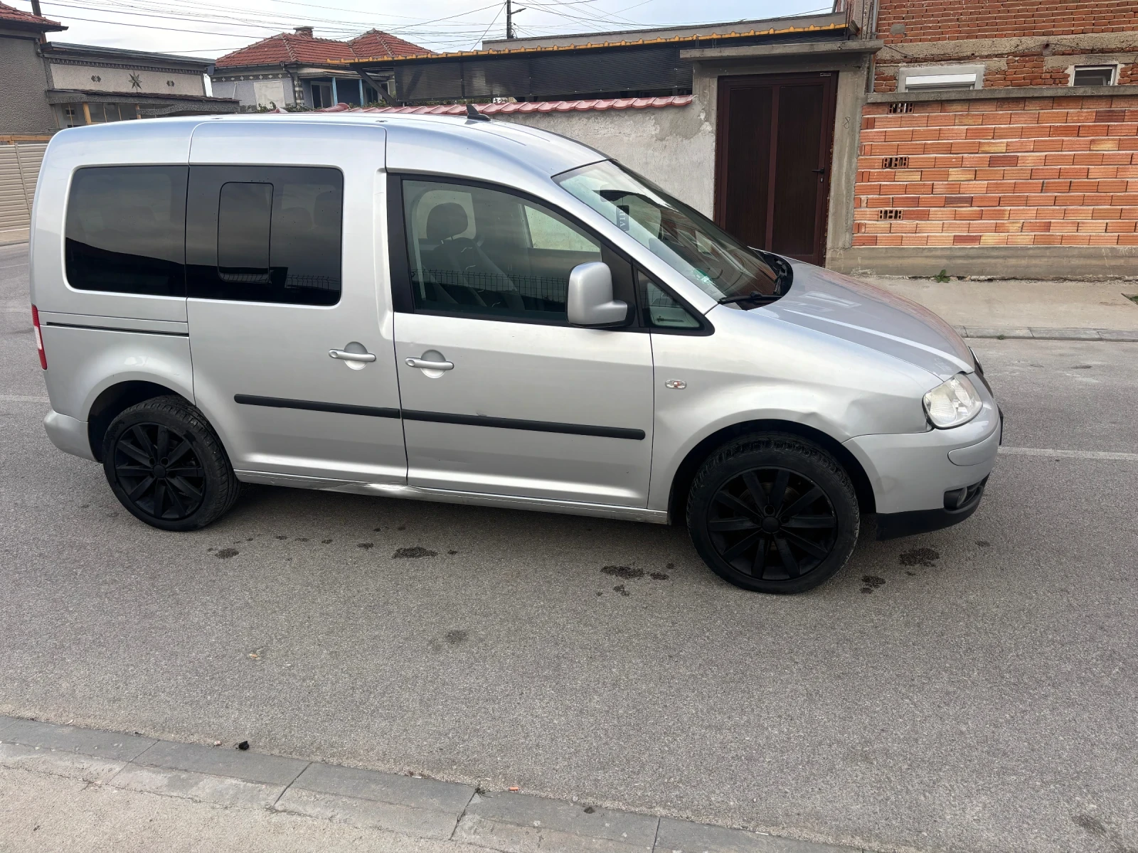 VW Caddy Life, снимка 3 - Автомобили и джипове - 56451091