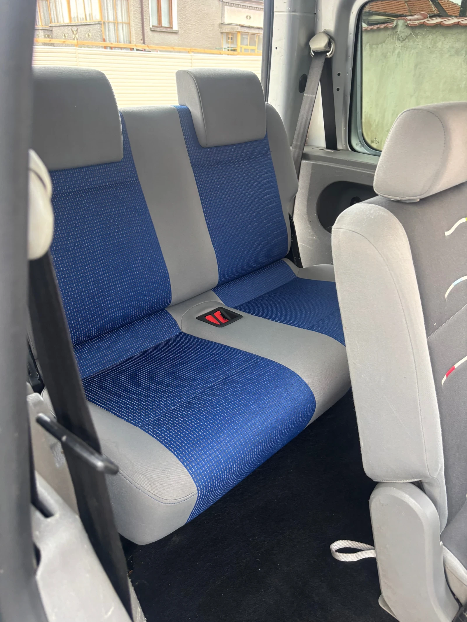 VW Caddy Life, снимка 16 - Автомобили и джипове - 56451091