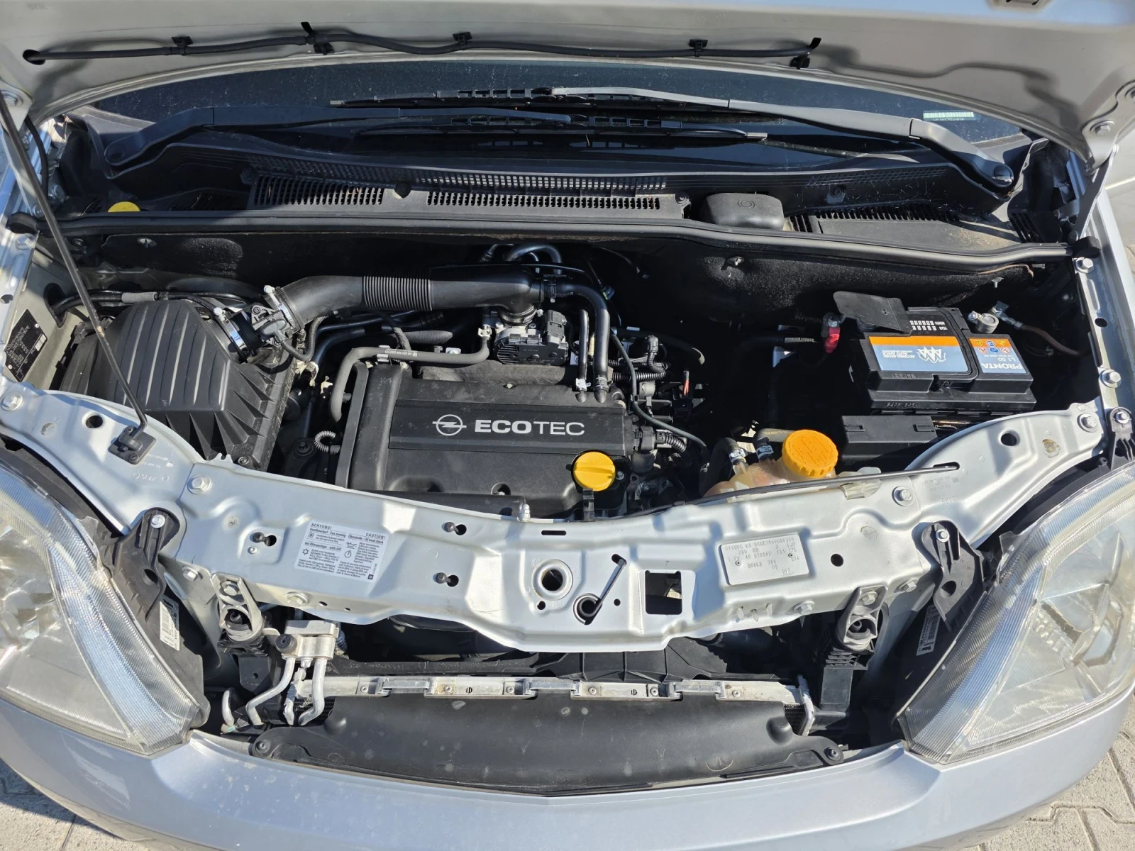 Opel Meriva 1.4i Лизинг, снимка 15 - Автомобили и джипове - 56565278