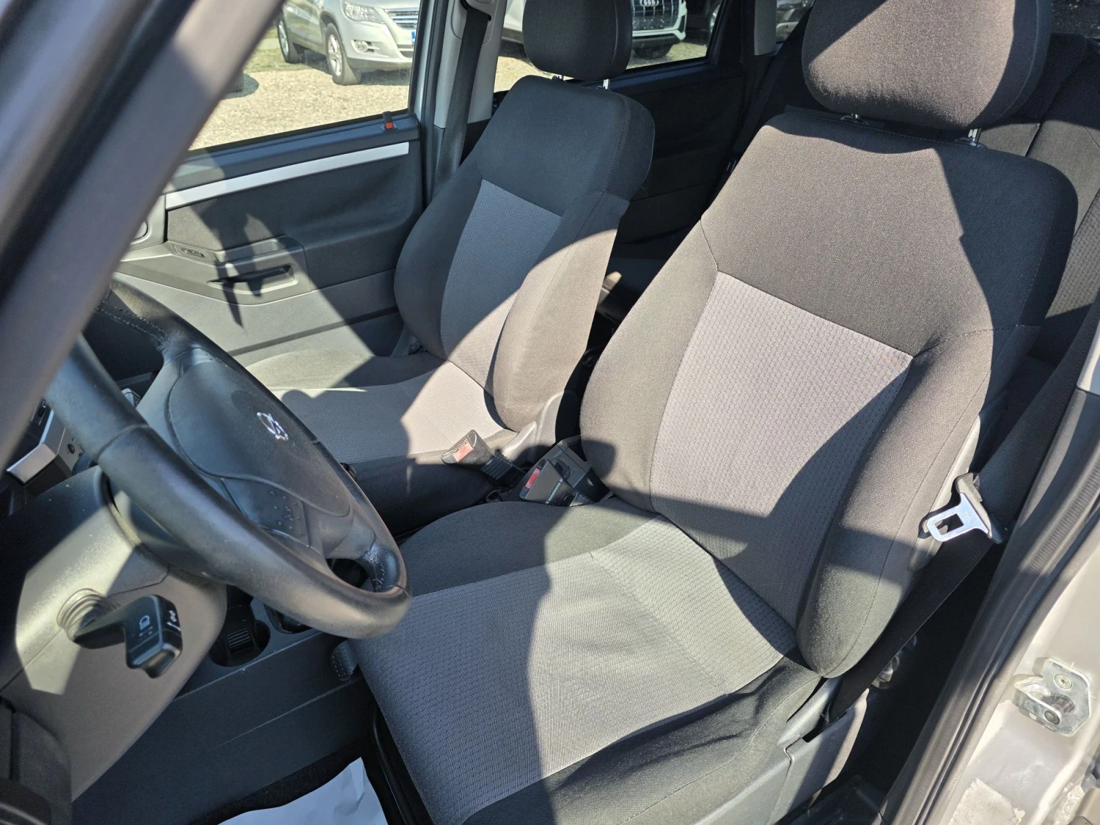 Opel Meriva 1.4i Лизинг, снимка 12 - Автомобили и джипове - 56565278