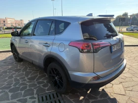 ����� �� �������� �� Toyota Rav4 2.5HYBRID 