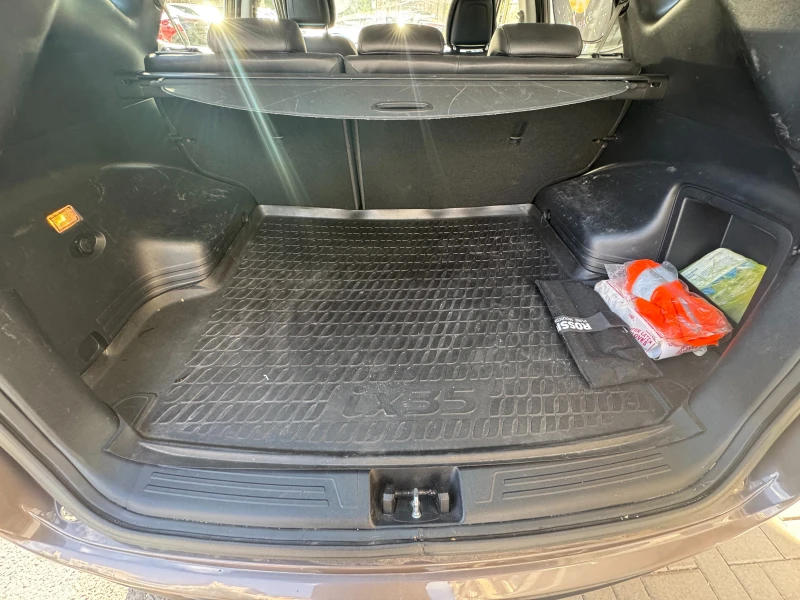 Hyundai IX35 2.0 MPI 4x4, снимка 11 - Автомобили и джипове - 52378600