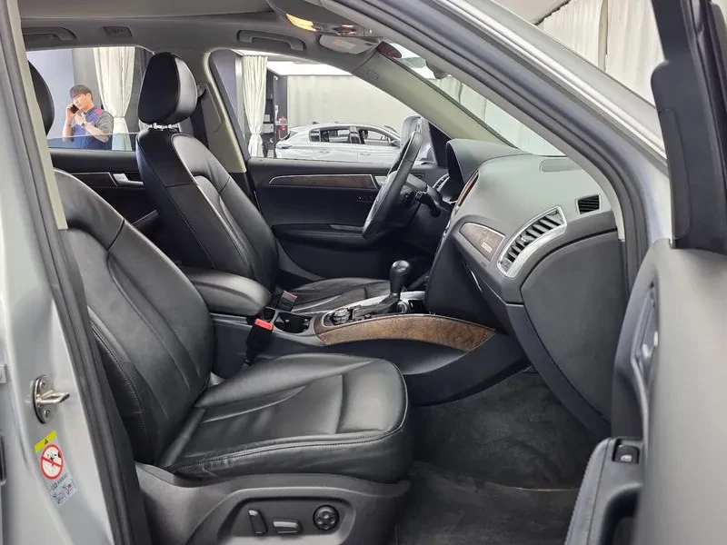 Audi Q5 2.0 Tdi Quattro Dynamic, снимка 11 - Автомобили и джипове - 55896199