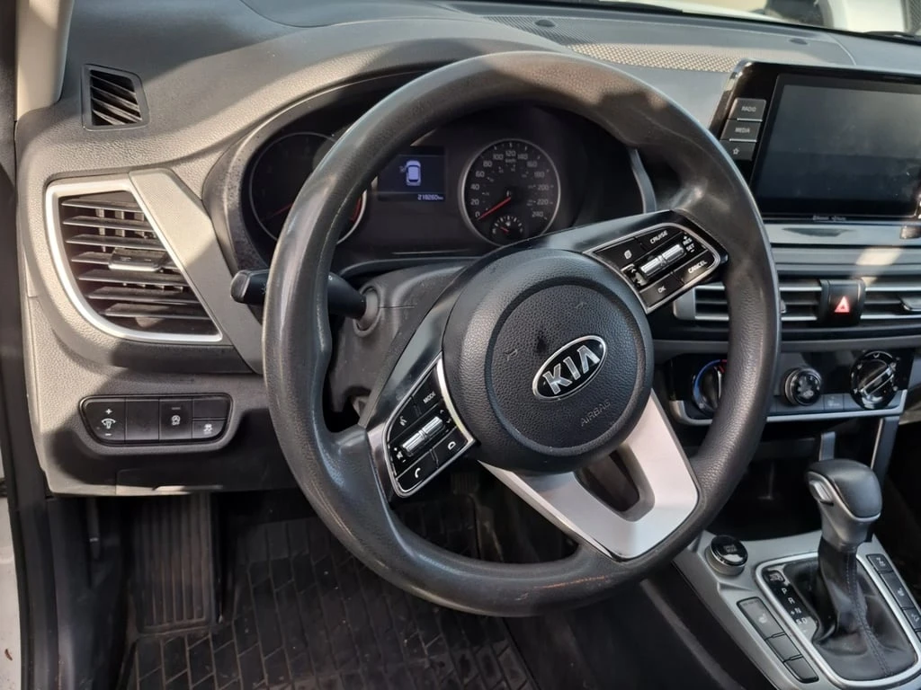 Kia Seltos * LX * CARFAX *    | Mobile.bg   11