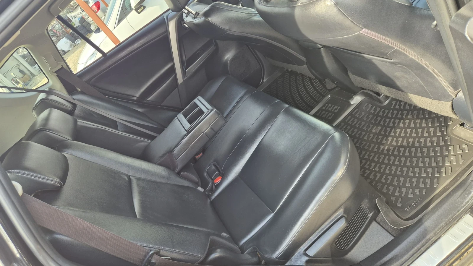 Toyota Rav4 2.5 HYBRID FULL 100%������ �� �� ������ ����� ���� | Mobile.bg � ����������� 9