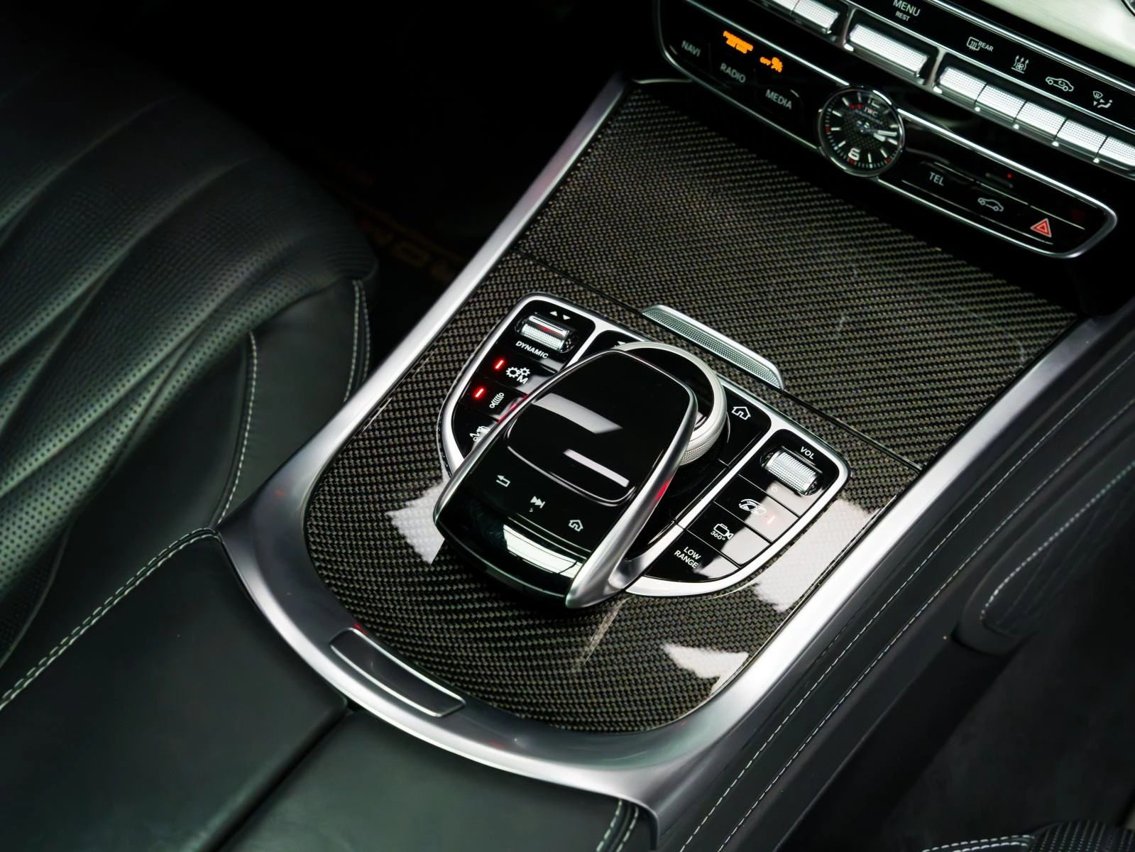 Mercedes-Benz G 63 AMG 3XTV* BURM* 360 CAMERA* CARBON* PANO* , снимка 10 - Автомобили и джипове - 53766876