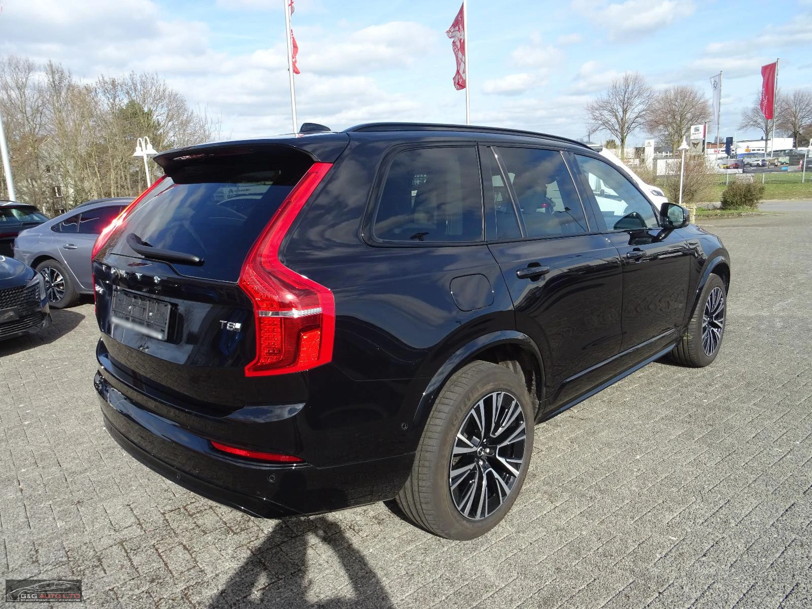 Volvo Xc90 PLUS/455HP/DARK/4X4/PANO/360/H&K/ACC/LED/274z, снимка 5 - Автомобили и джипове - 54111818
