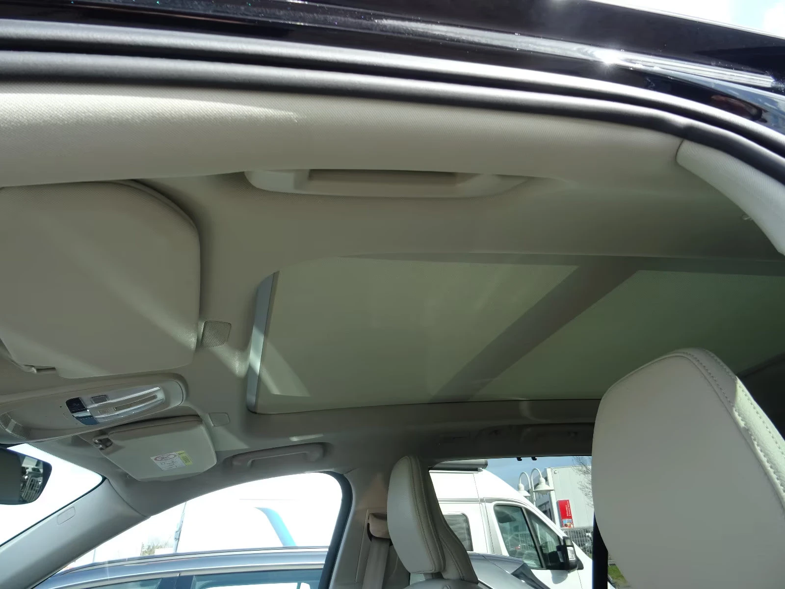 Volvo Xc90 PLUS/455HP/DARK/4X4/PANO/360/H&K/ACC/LED/274z, снимка 14 - Автомобили и джипове - 54111818