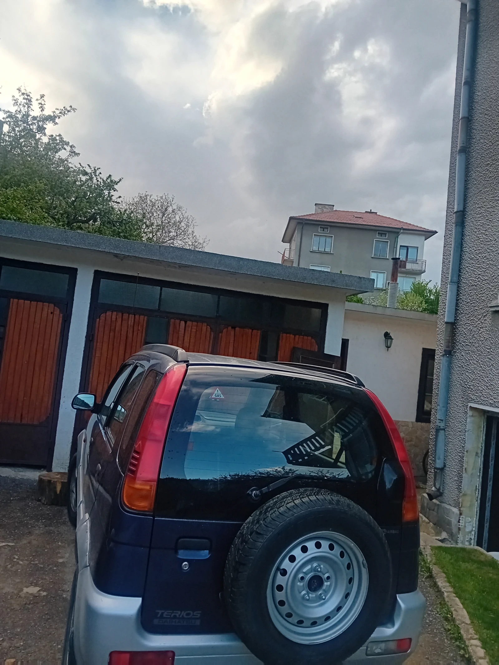 Daihatsu Terios Джип-2бр., снимка 8 - Автомобили и джипове - 54512250