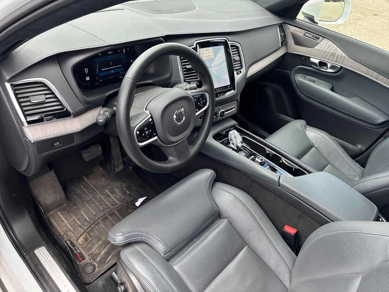 Volvo Xc90   Ultimate Bright Theme , снимка 7 - Автомобили и джипове - 54608717