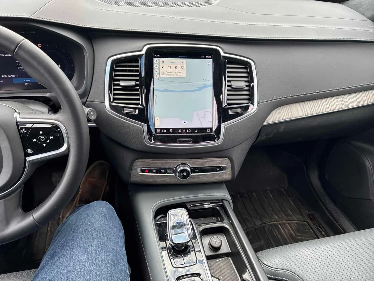 Volvo Xc90   Ultimate Bright Theme , снимка 9 - Автомобили и джипове - 54608717