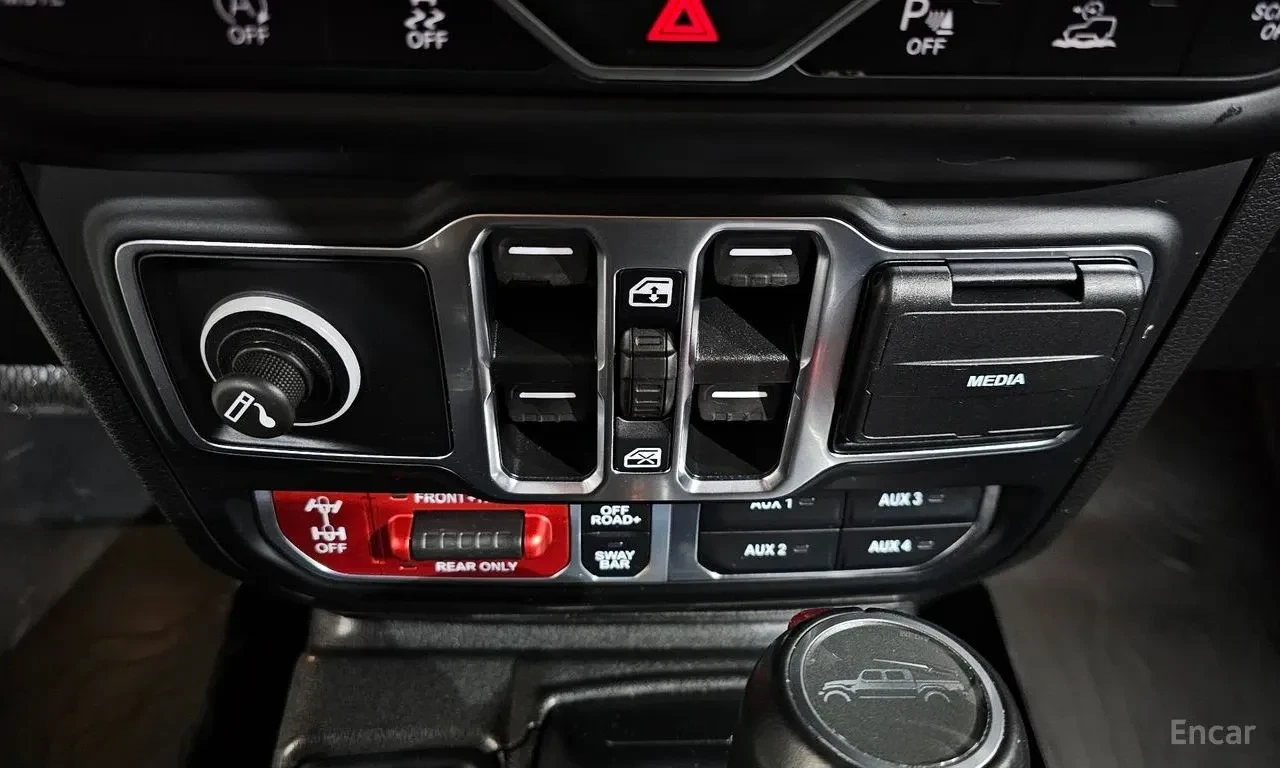 Jeep Gladiator * 3.6* RUBICON* ПОДГРЕВ* КАМЕРА* , снимка 9 - Автомобили и джипове - 54866678