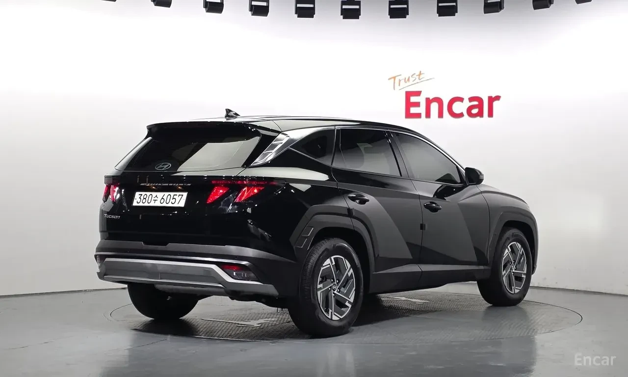 Hyundai Tucson ДИСТРОНИК* LANE* ASSIST* ПОДГРЕВ* КАМЕРА* , снимка 2 - Автомобили и джипове - 56182037